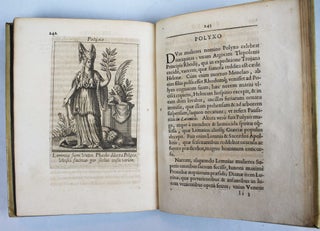 Historia deorum fatidicorum, vatum, sibyllarum, phoebadum, apud priscos illustrium. Cum eorum iconibus. Praeposita est dissertatio de divinatione et oraculis.