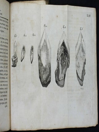Journal d'un voyage qui contient diff&eacute;rentes observations min&eacute;ralogiques; particuli&egrave;rement sur les agates et le basalte. Avec un d&eacute;tail sur la mani&egrave;re de travailler les agates.