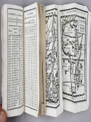 Etrennes intéressantes des quatre parties du monde, contenant la population de l’univers, les éphémérides, les puissances de l’Europe & de toutes les autorités civiles & militaires du Royaume ; pour l’année 1822.
