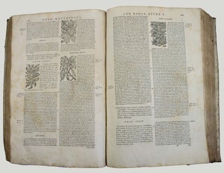 Les commentaires de M. P. André Matthiolus médecin senois, sur les six livres de Pedacius Dioscoride Anazerbeen de la matière medecinale.