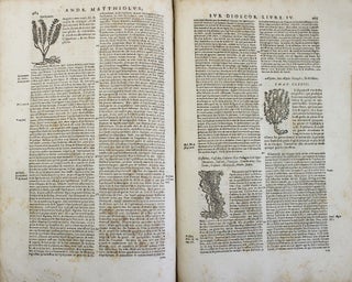 Les commentaires de M. P. André Matthiolus médecin senois, sur les six livres de Pedacius Dioscoride Anazerbeen de la matière medecinale.